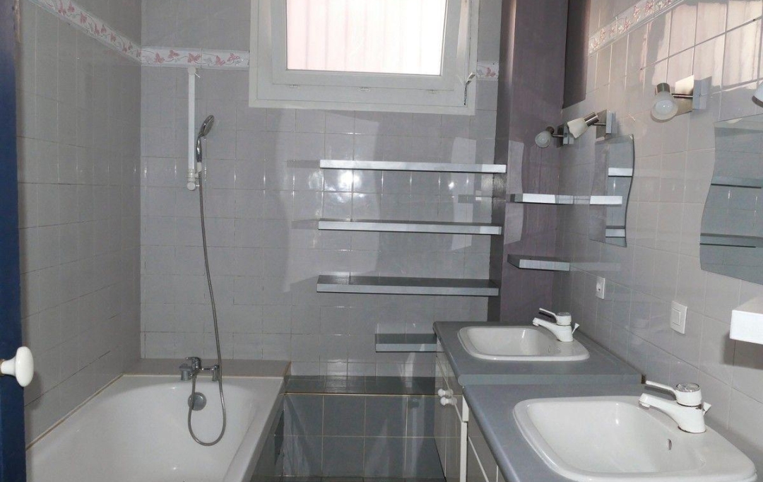 KIOSK TRANSACTIONS : Appartement | PERPIGNAN (66000) | 112 m2 | 185 000 € 