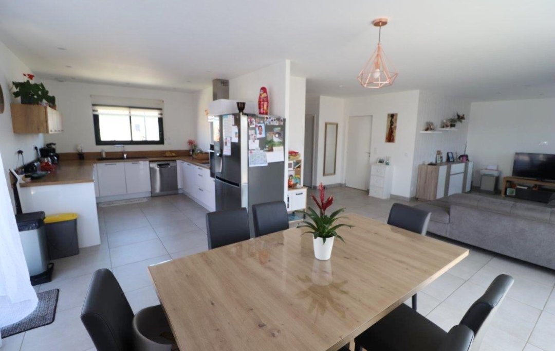 KIOSK TRANSACTIONS : House | VILLELONGUE-DE-LA-SALANQUE (66410) | 110 m2 | 349 000 € 