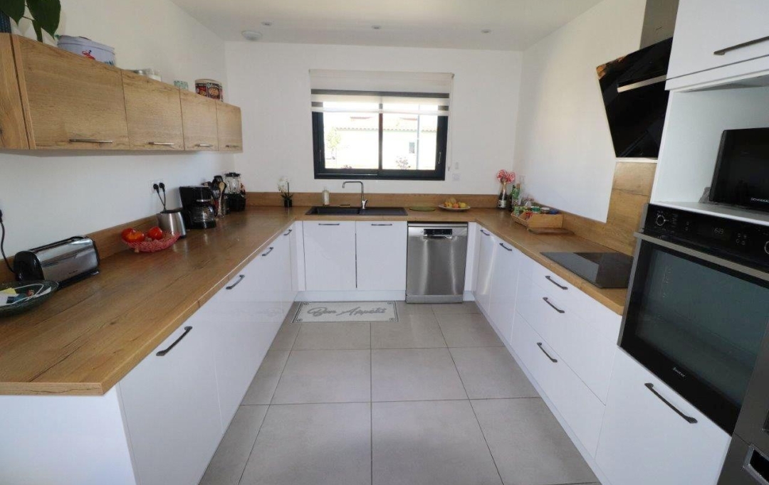 KIOSK TRANSACTIONS : House | VILLELONGUE-DE-LA-SALANQUE (66410) | 110 m2 | 349 000 € 