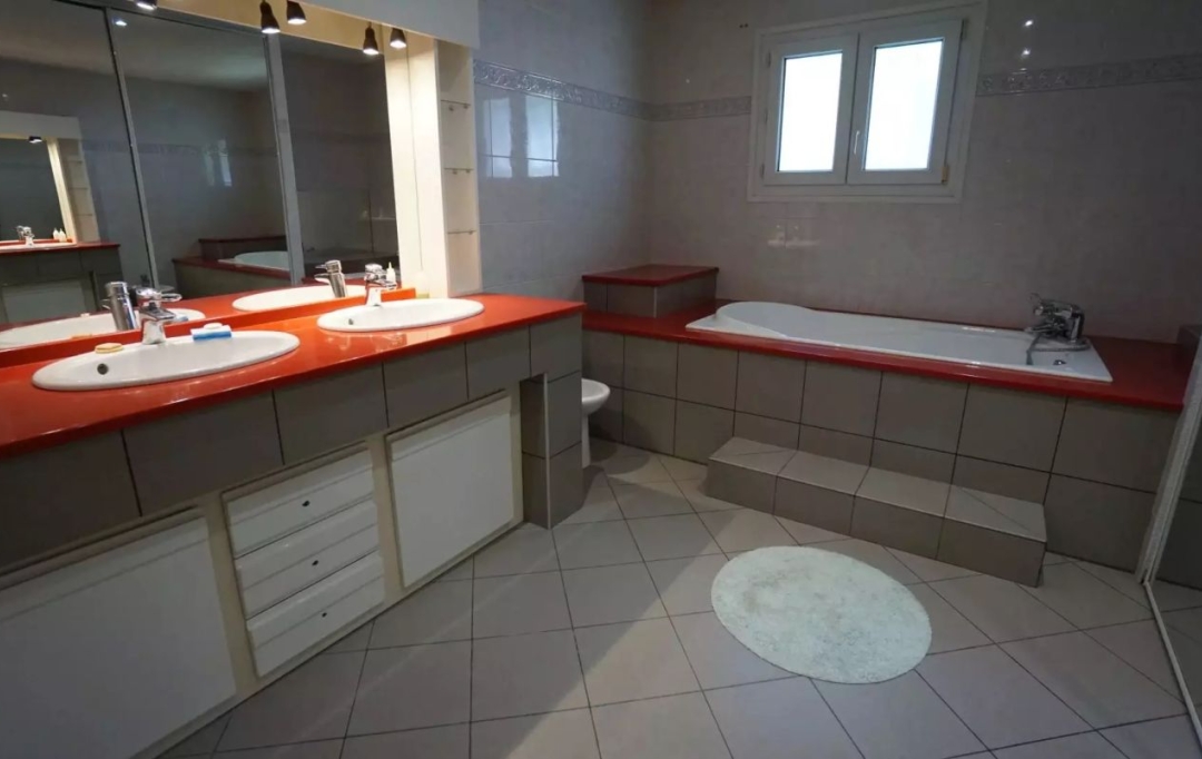 KIOSK TRANSACTIONS : House | PERPIGNAN (66000) | 185 m2 | 493 000 € 