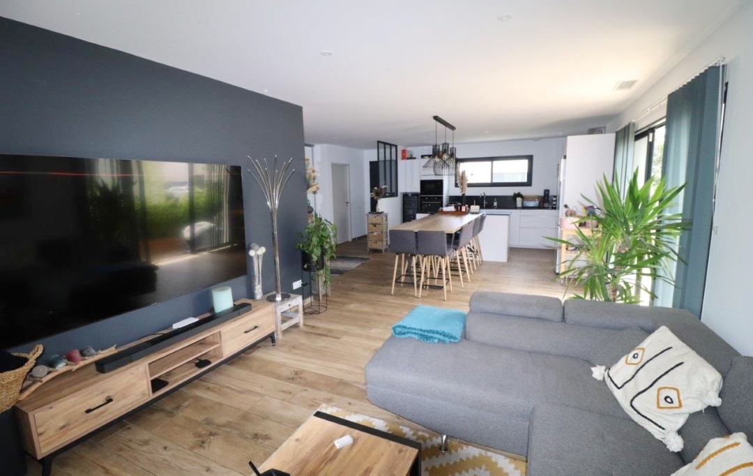KIOSK TRANSACTIONS : House | VILLELONGUE-DE-LA-SALANQUE (66410) | 122 m2 | 413 000 € 