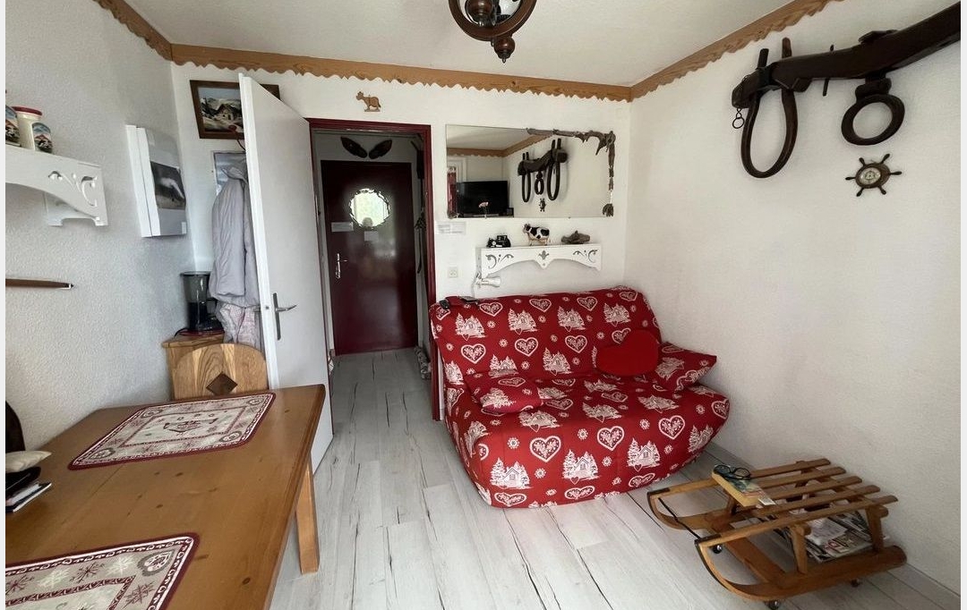 KIOSK TRANSACTIONS : Apartment | LES ANGLES (66210) | 13 m2 | 68 000 € 