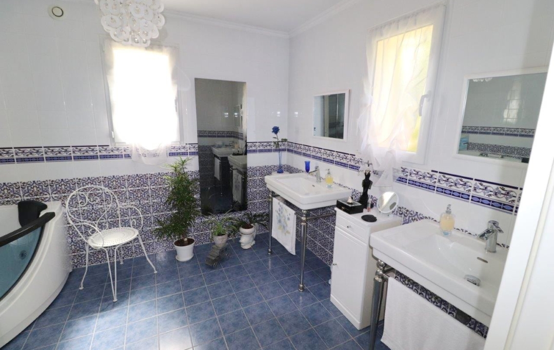 KIOSK TRANSACTIONS : Maison / Villa | SAINTE-MARIE (66470) | 200 m2 | 590 000 € 