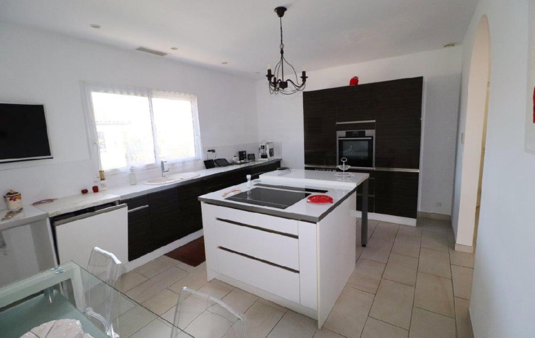 KIOSK TRANSACTIONS : Maison / Villa | SAINTE-MARIE (66470) | 200 m2 | 590 000 € 