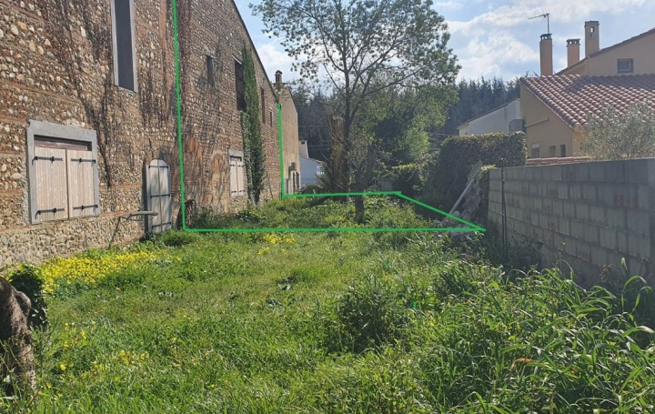 Maison de village VILLENEUVE-LA-RIVIERE 400 m2 187 000 € Maison de village VILLENEUVE-LA-RIVIERE 400 m2 187 000 €