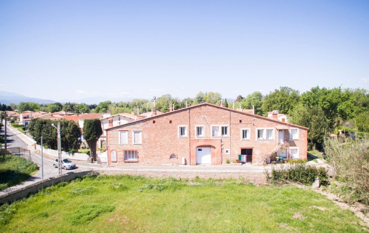 Domaine   VILLENEUVE-LA-RIVIERE  1 000 m2 955 000 € 